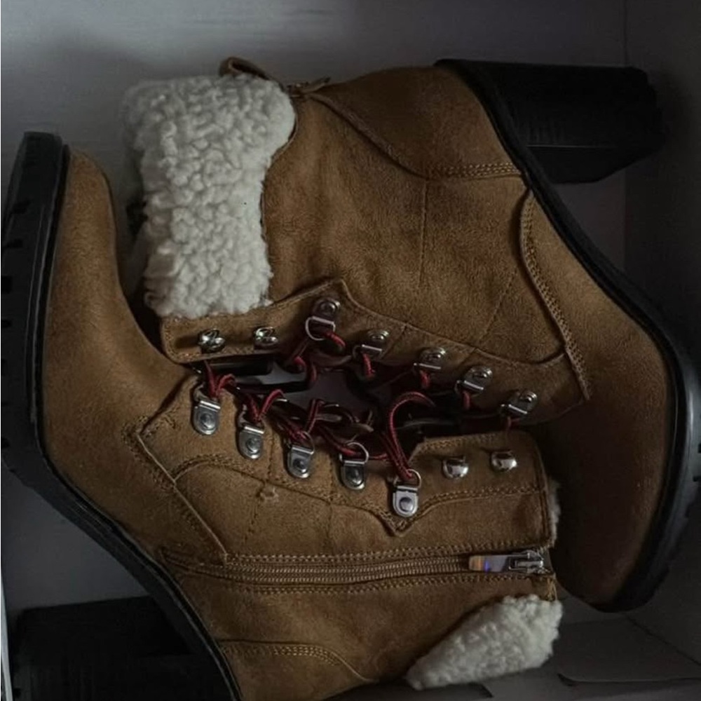 Tan Suede Boots with Shearling Lining